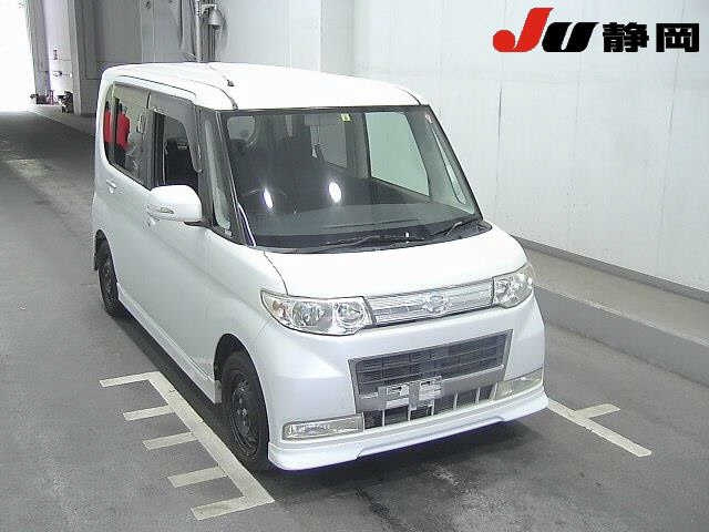 DAIHATSU TANTO 2008
