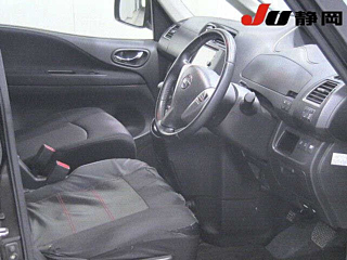 NISSAN SERENA 2013