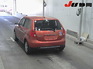 MAZDA VERISA 2010