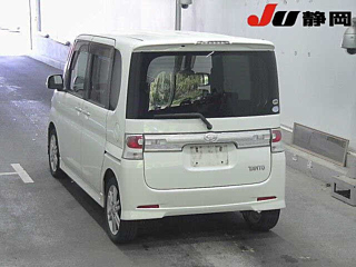 DAIHATSU TANTO 2010