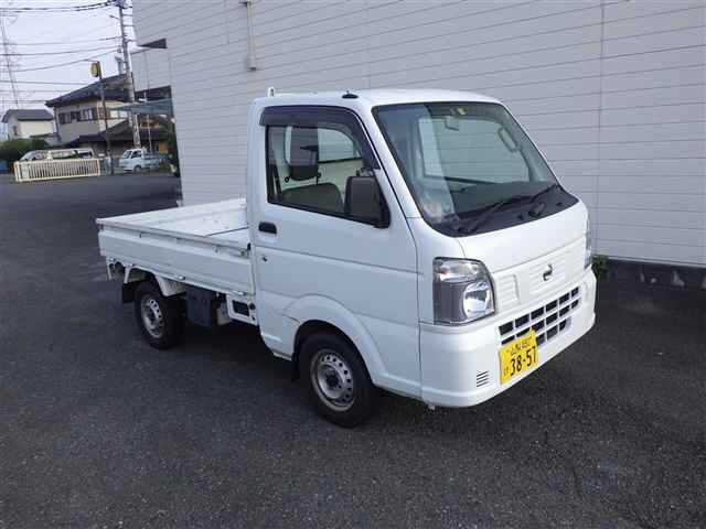 NISSAN CLIPPER TRUCK 2015