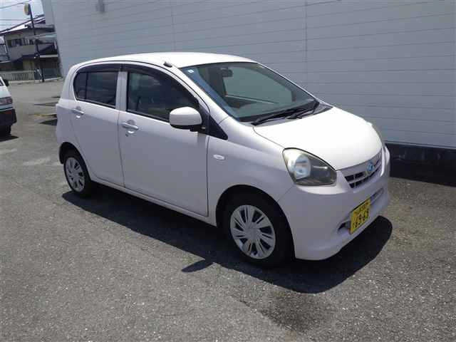 DAIHATSU MIRA E S 2012