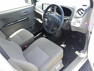 DAIHATSU MIRA E S 2012