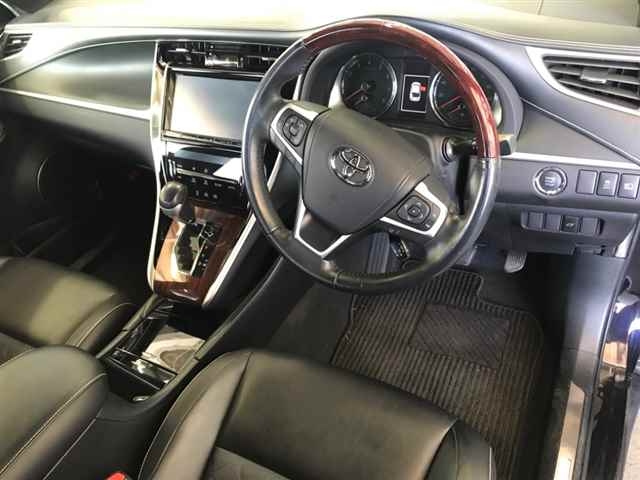 TOYOTA HARRIER 2013