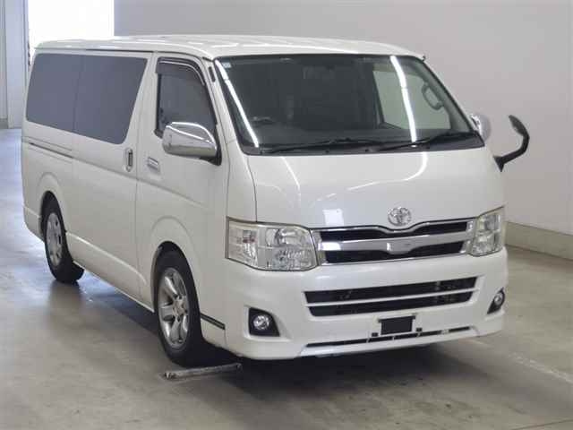 TOYOTA REGIUS ACE VAN