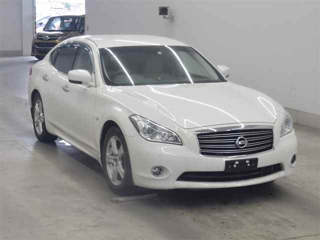 NISSAN FUGA 2014