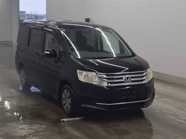 HONDA STEP WAGON 2013
