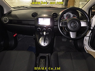 MAZDA DEMIO 2011