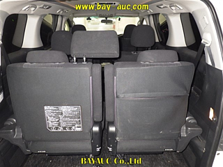 TOYOTA VELLFIRE 2012