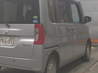 DAIHATSU TANTO 2018