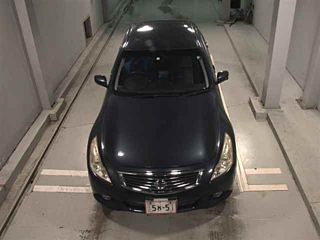 NISSAN SKYLINE 2010