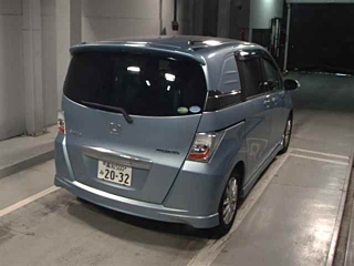 HONDA FREED 2013