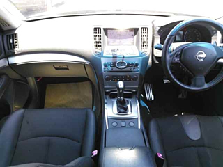 NISSAN SKYLINE 2010