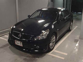 NISSAN SKYLINE 2010