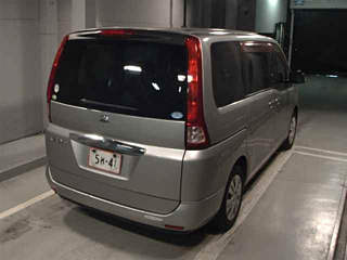 NISSAN SERENA 2010