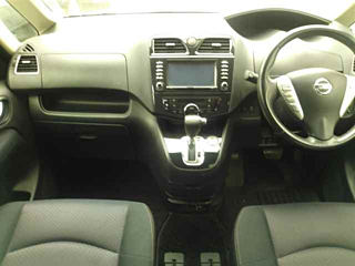 NISSAN SERENA 2010