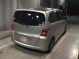 HONDA FREED 2010