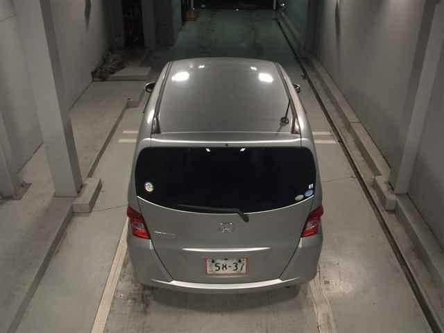 HONDA FREED 2010