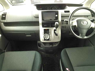 TOYOTA NOAH 2008