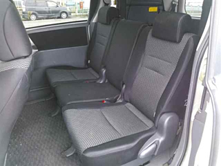 TOYOTA NOAH 2008