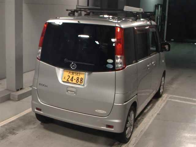 NISSAN ROOX 2010