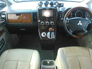 MITSUBISHI DELICA D5 2014