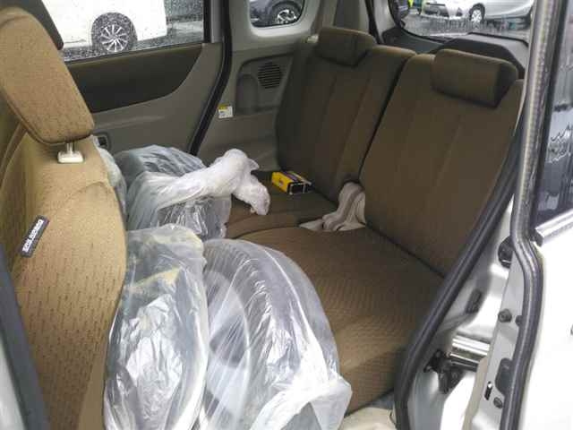 NISSAN ROOX 2010