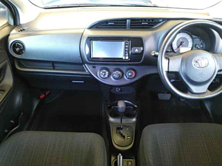 TOYOTA VITZ 2018