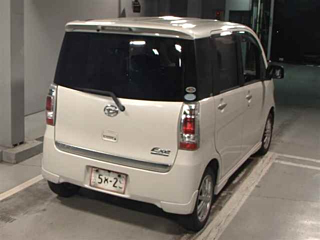 DAIHATSU TANTO EXE 2010