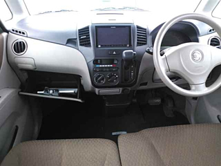 NISSAN ROOX 2010