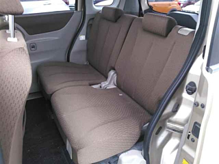 NISSAN ROOX 2010