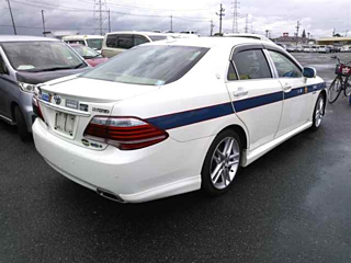 TOYOTA CROWN 2011
