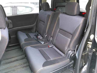 NISSAN SERENA 2009