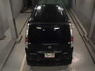 NISSAN SERENA 2010