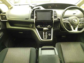 NISSAN SERENA 2017