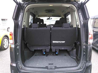 NISSAN SERENA 2017