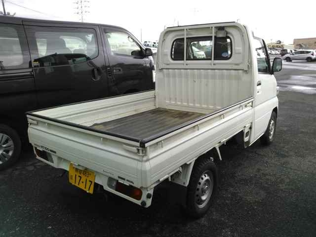 NISSAN CLIPPER TRUCK 2012