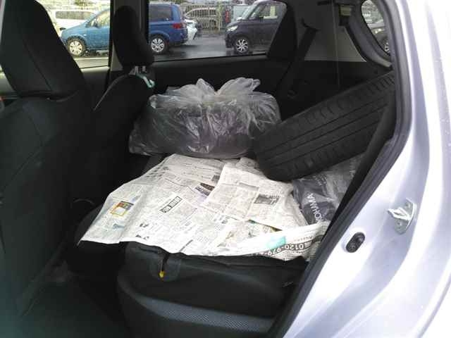 TOYOTA VITZ 2012
