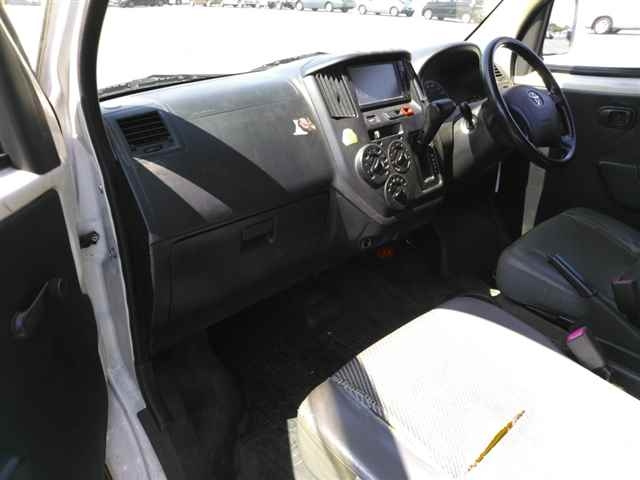 TOYOTA LITE ACE TRUCK 2016