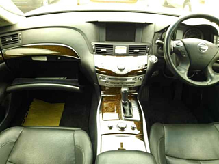 NISSAN FUGA 2010