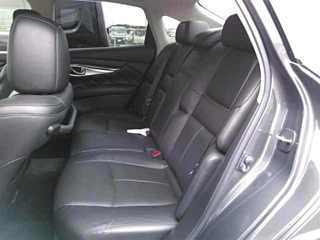 NISSAN FUGA 2010