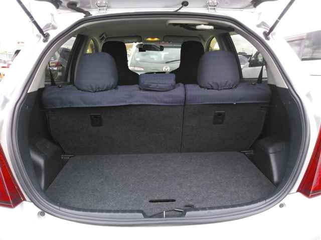 TOYOTA VITZ 2014