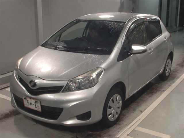 TOYOTA VITZ 2014