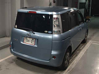 TOYOTA SIENTA 2011
