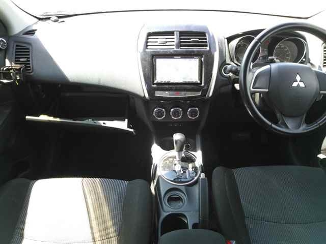 MITSUBISHI RVR 2013