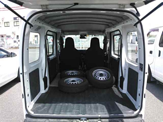 DAIHATSU HIJET VAN 2023