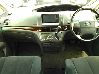TOYOTA ESTIMA 2010