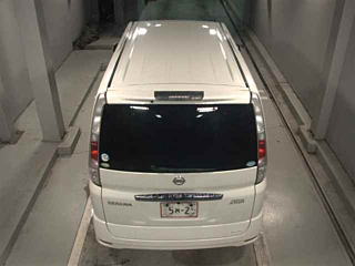 NISSAN SERENA 2010