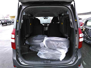 TOYOTA NOAH 2011