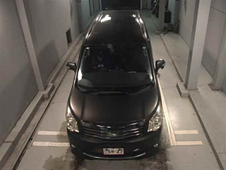 TOYOTA NOAH 2011